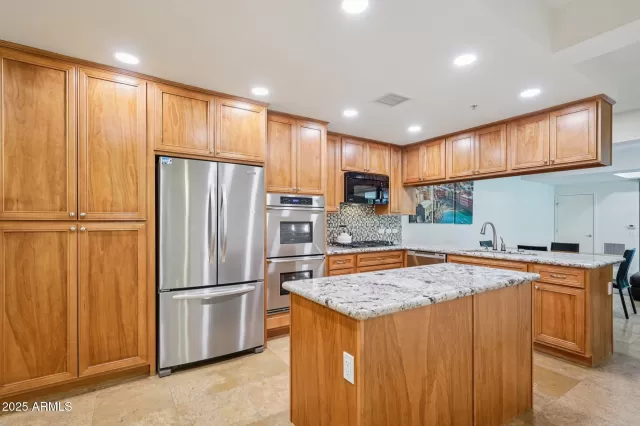 MLS: 6890848 Condo For Sale