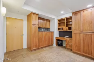 Photo #2: 6890848 Listing 