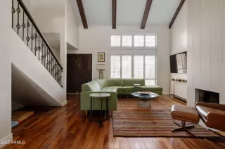 Photo #3: 6890908 Listing