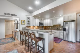 Photo #2: 6891018 Listing