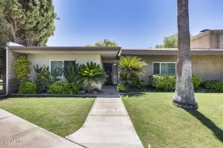 Photo #5: 6891018 Listing