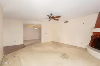 Photo #3: 6891253 Listing