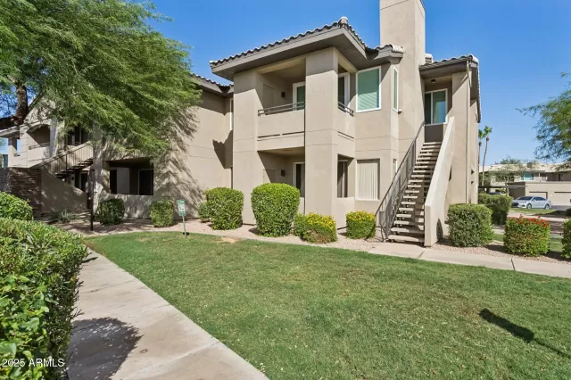 MLS: 6891514 Condo For Sale