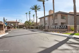 Photo #4: 6891514 Listing