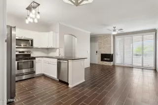 Photo #5: 6891514 Listing