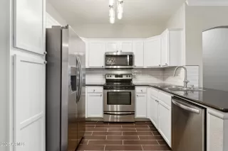 Photo #6: 6891514 Listing