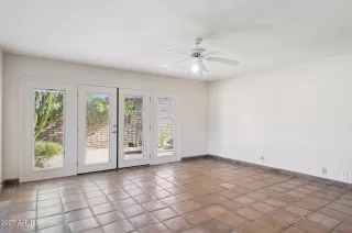 Photo #3: 6891565 Listing