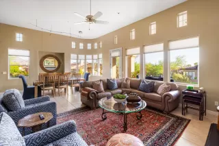 Photo #4: 6891571 Listing