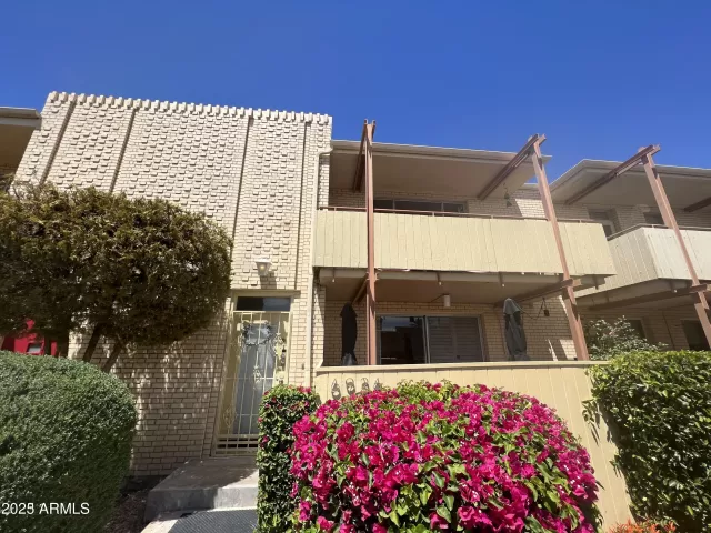 MLS: 6891730 Condo For Sale