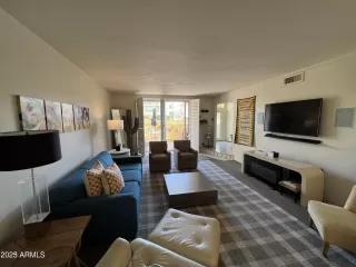 Photo #2: 6891730 Listing