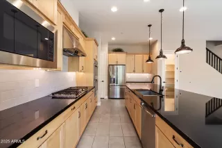 Photo #2: 6891785 Listing 