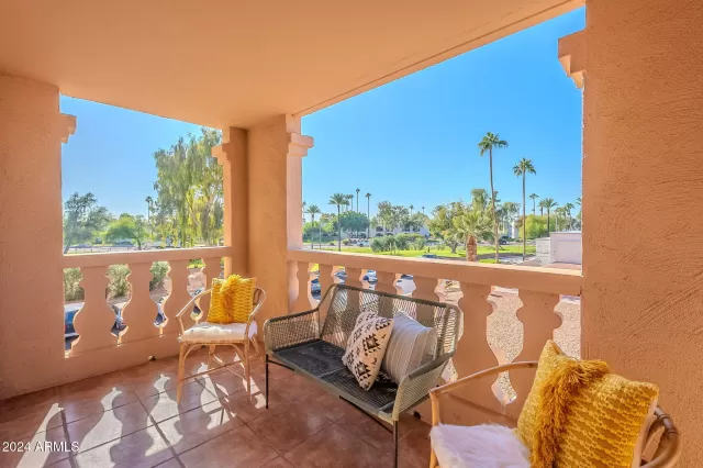 MLS: 6891818 Condo For Sale