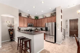 Photo #6: 6891844 Listing