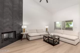 Photo #1: 6891922 Listing