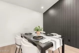 Photo #2: 6891922 Listing