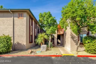 Photo #6: 6891947 Listing 