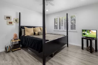 Photo #4: 6891989 Listing