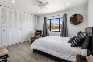 Photo #6: 6891989 Listing