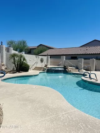 Photo #2: 6892146 Listing