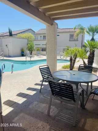 Photo #3: 6892146 Listing