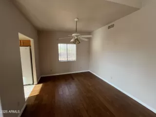 Photo #2: 6892277 Listing