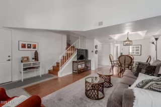 Photo #3: 6892463 Listing