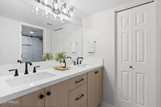 Photo #6: 6892512 Listing