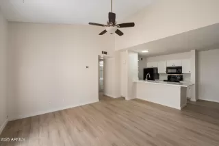 Photo #4: 6892536 Listing 