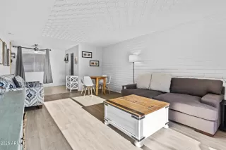 Photo #1: 6892872 Listing