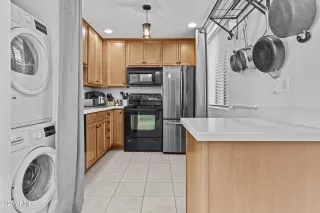 Photo #6: 6892872 Listing