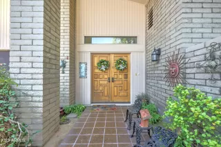 Photo #1: 6893207 Listing 