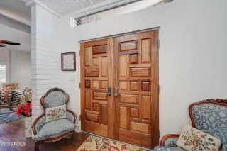 Photo #2: 6893207 Listing 