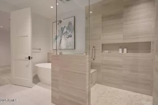 Photo #5: 6893438 Listing 