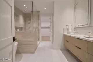 Photo #6: 6893438 Listing 