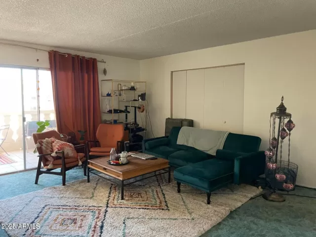 MLS: 6893817 Condo For Sale