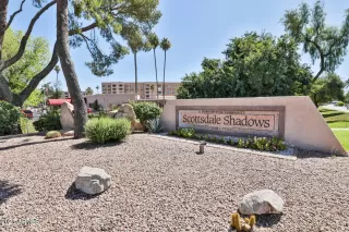Photo #6: 6893817 Listing