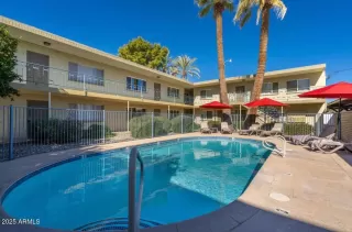 Photo #1: 6893850 Listing 