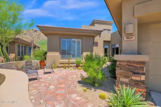 Photo #1: 6894138 Listing 