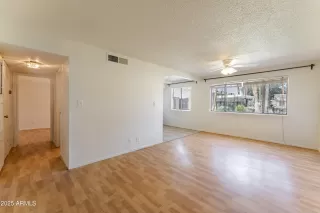 Photo #2: 6894220 Listing