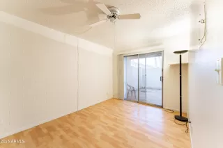 Photo #3: 6894220 Listing