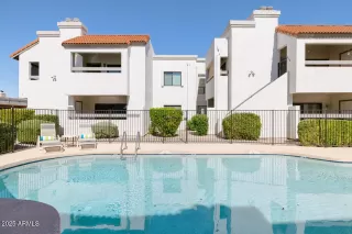 Photo #1: 6894249 Listing 