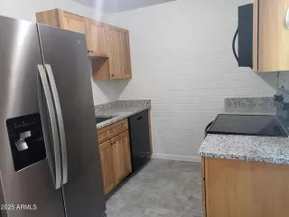 Photo #2: 6894551 Listing