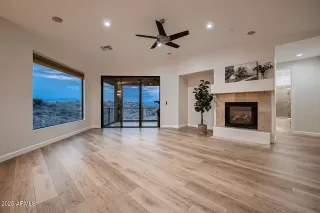 Photo #6: 6894729 Listing 