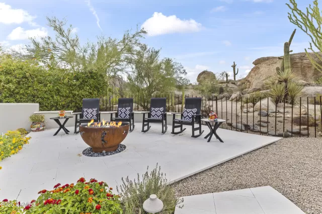 MLS: 6894792 Condo For Sale