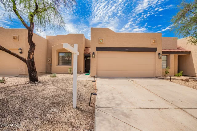 MLS: 6895131 Condo For Sale
