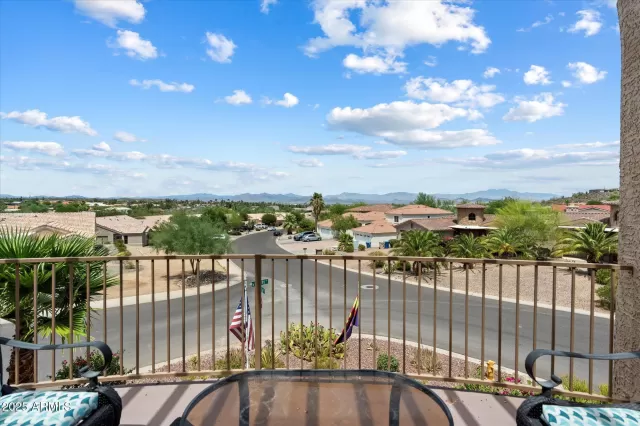 MLS: 6895318 Condo For Sale