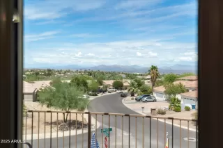 Photo #2: 6895318 Listing