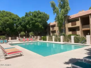 Photo #3: 6895435 Listing