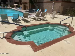 Photo #6: 6895435 Listing