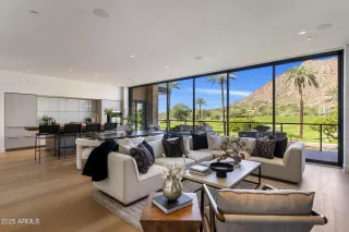 Photo #1: 6895545 Listing